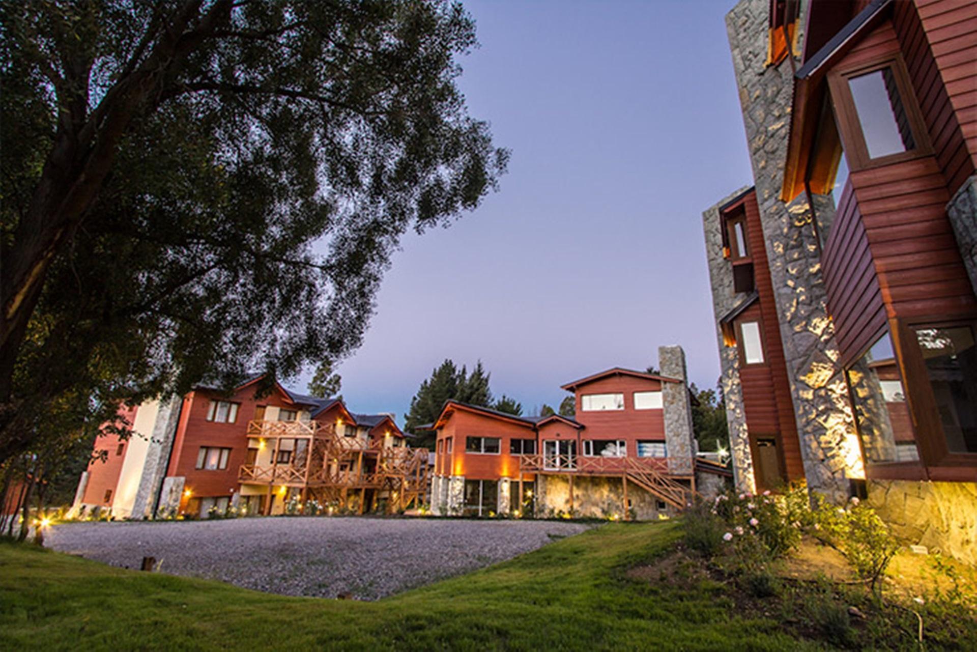 Los Robles Apart & Spa San Carlos de Bariloche Exterior photo